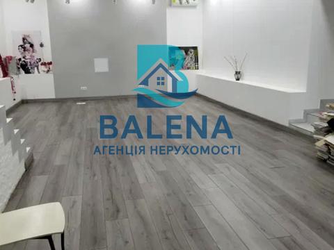 комерційна за адресою Банкова вул., 3