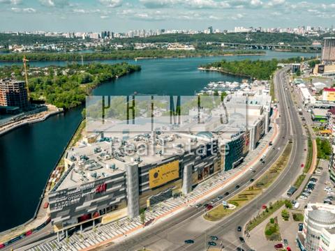 комерційна за адресою Дніпровська набережна вул., 12