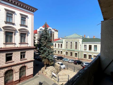квартира за адресою Лесі Українки вул., 1