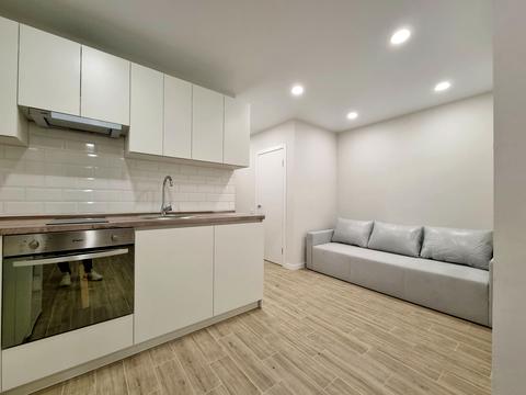 квартира за адресою Олега Мудрака вул. (Генерала Наумова), 1