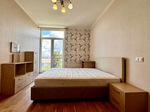 квартира за адресою Регенераторна вул., 4