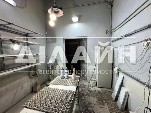 комерційна за адресою Теплобудівна вул., 22