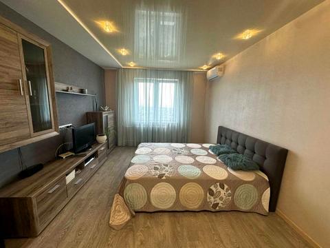 квартира за адресою Григорія Ващенка вул., 1