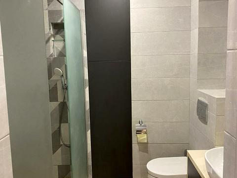 квартира за адресою Ревуцького вул., 40-В