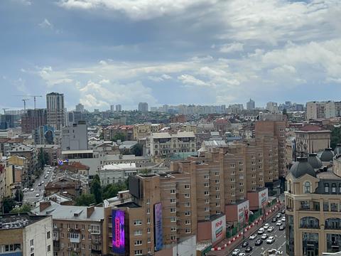 квартира за адресою Кропивницького вул., 8