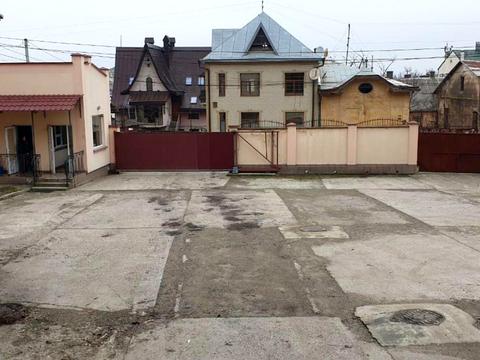 комерційна за адресою Капеланська вул. (Нікітіна), 5
