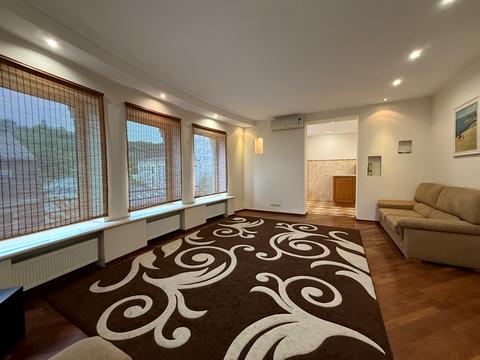 квартира за адресою Кирилівська вул. (Фрунзе), 14/18