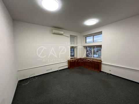 комерційна за адресою Антоновича вул. (Горького), 103-А