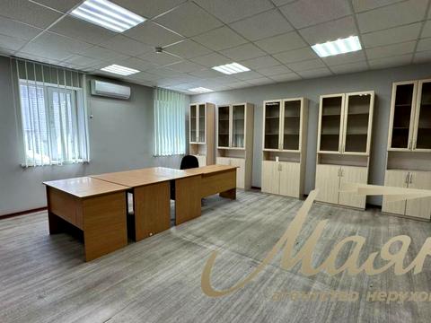 комерційна за адресою Новокостянтинівська вул., 1-В