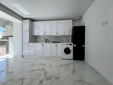 квартира за адресою Степана Бандери вул., 77-Б