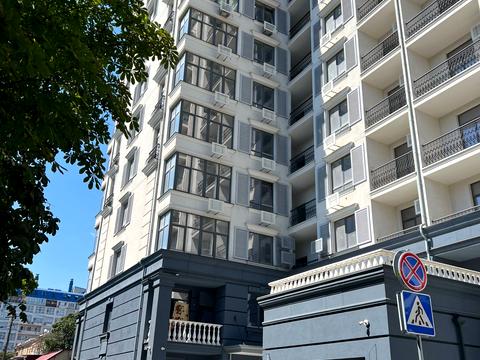 квартира по адресу Вице-адмирала Азарова ул. (Вице-адмирала Азарова), 8
