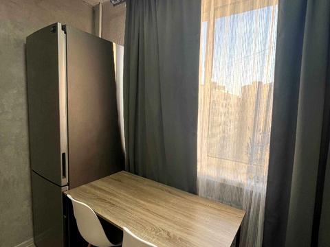 квартира за адресою Дмитра Антоновича бульв., 6