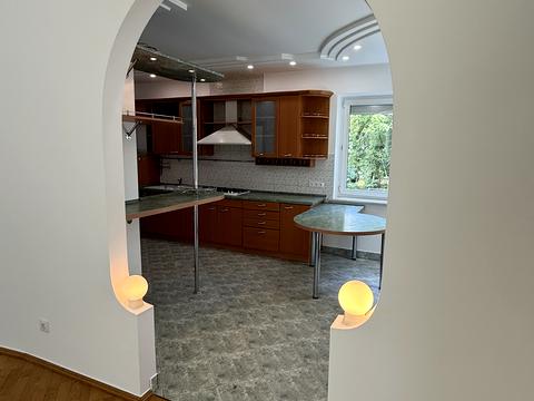 квартира за адресою Карпатська вул., 1