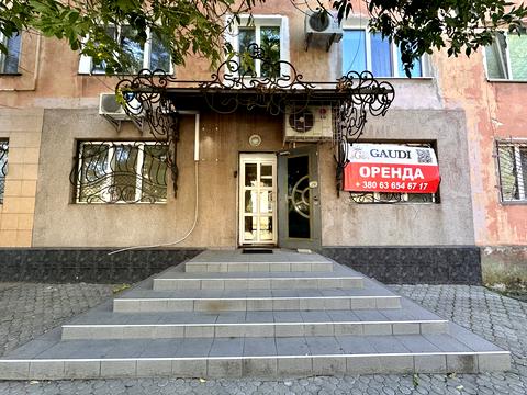 коммерческая по адресу 11-та Поздовжня ул., 3