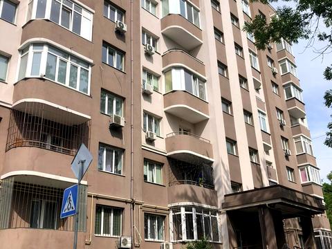 квартира за адресою Рея Бредбері вул., 7/14