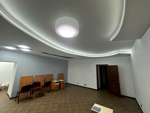 коммерческая по адресу Нижанковского ул., 4