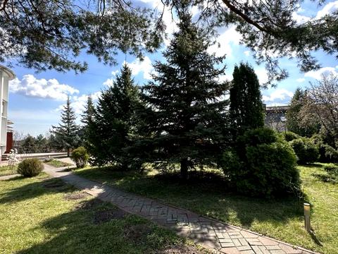 дом по адресу Анатолия Соловьяненко ул., 200