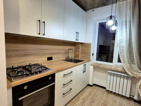 квартира по адресу Белая ул., 103а