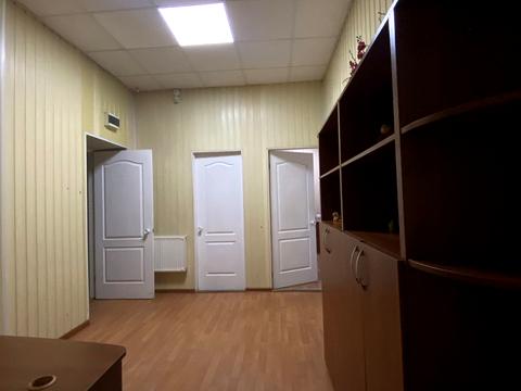 комерційна за адресою Мостова вул., 2