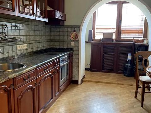 квартира за адресою Тарасівська вул., 20