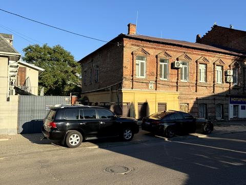 коммерческая по адресу Исполкомовская ул., 45