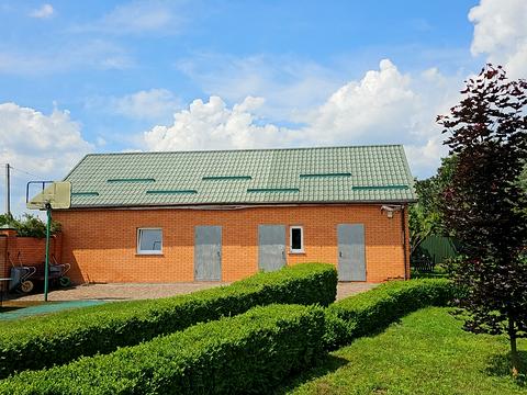 будинок за адресою Квітнева
