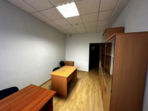 комерційна за адресою Богдана Хмельницького вул., 200