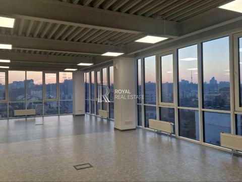 комерційна за адресою Почайнинська вул., 38