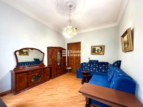 квартира за адресою Куликівський узвіз (Революції), 14