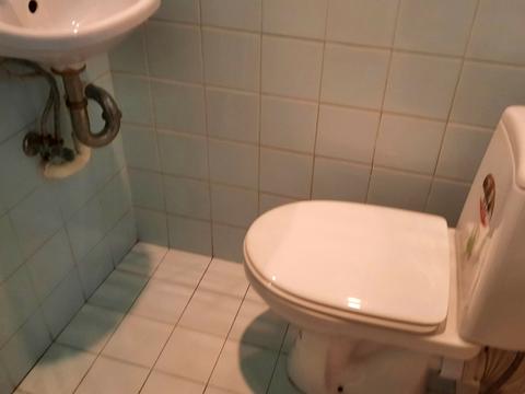 комерційна за адресою Футуристів пров., 9