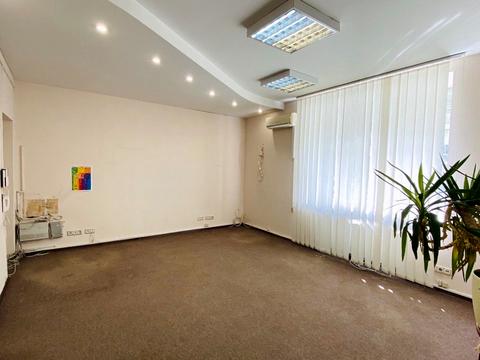 комерційна за адресою Оболонська вул., 39