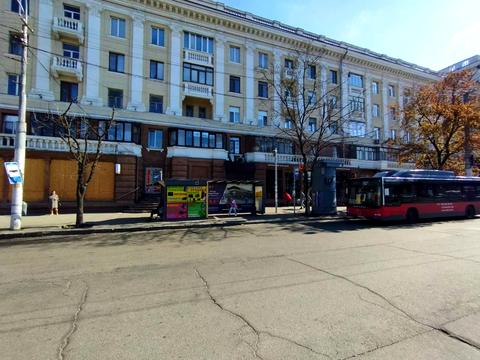 коммерческая по адресу Вокзальная пл. (Петровского), 2