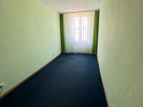 комерційна за адресою Зелена вул., 131