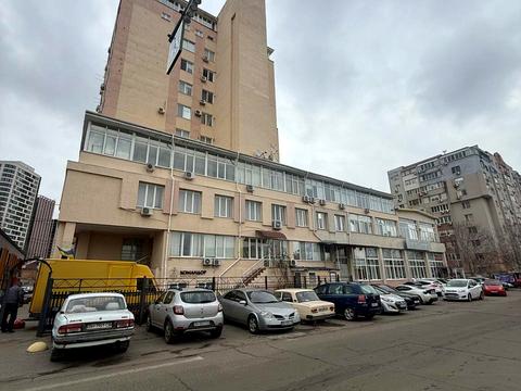комерційна за адресою Івана Франка вул., 55