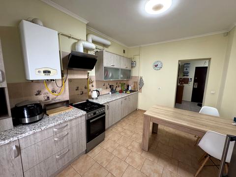 квартира за адресою Червоної Калини просп., 72-А