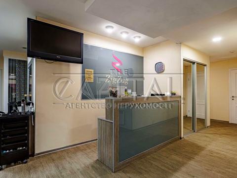 комерційна за адресою Голосіївська вул., 13