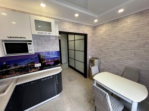 квартира за адресою Червоної Калини просп. (Володимира Маяковського), 38/10