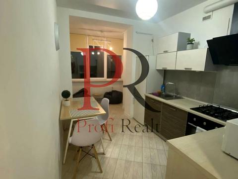 квартира за адресою Абрикосова вулиця, 5