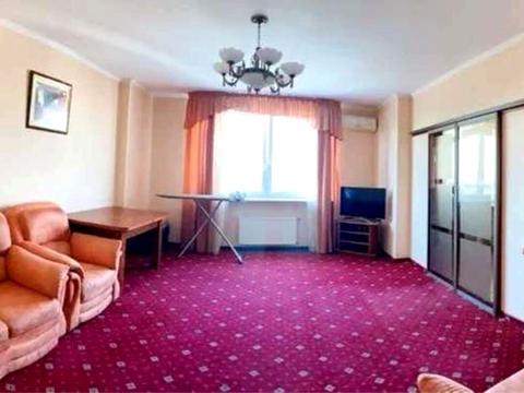 квартира по адресу Раисы Окипной ул., 10-Б