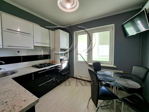 квартира за адресою Святоюріївська, 24