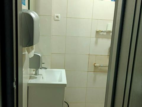 комерційна за адресою В'ячеслава Чорновола вул. (Енгельса), 173