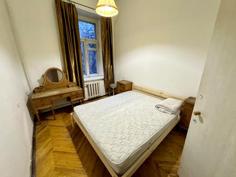 квартира за адресою Тарасівська вул., 16