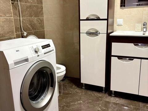 квартира за адресою Київ, Драгоманова вул., 2-А