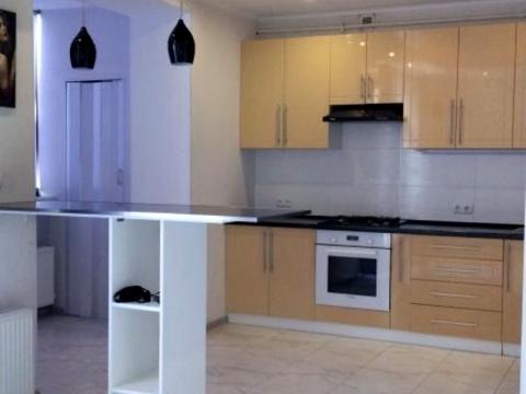 квартира за адресою Таїрова вул., 6