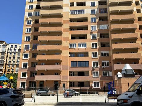 квартира за адресою Зоопаркова вул., 10