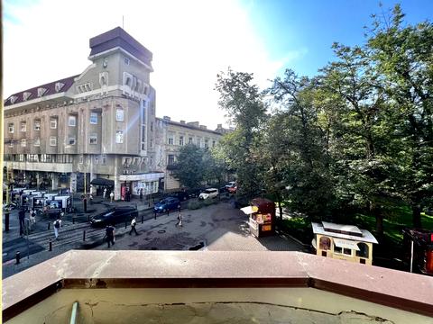 коммерческая по адресу Михаила Грушевского ул., 8