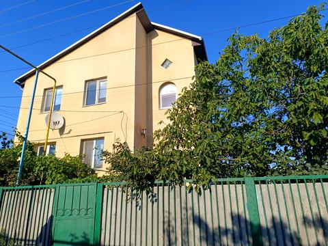 будинок за адресою Озерна вул.