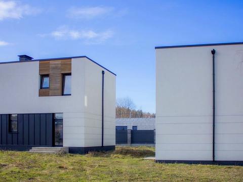 будинок за адресою Будівельників