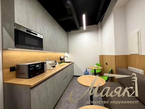 комерційна за адресою Сім'ї Прахових вул. (Гайдара), 58/10