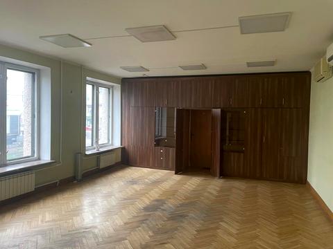 комерційна за адресою Антоновича вул. (Горького), 29